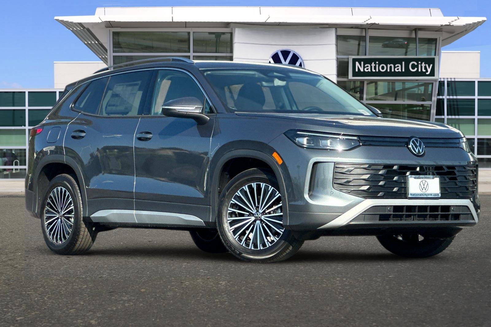 New 2025 Volkswagen Tiguan S image 2