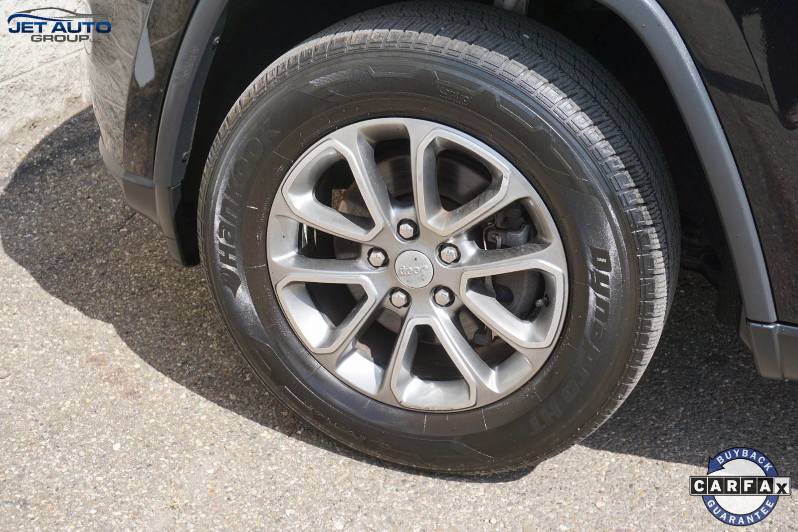 Used 2018 Jeep Grand Cherokee Limited image 14