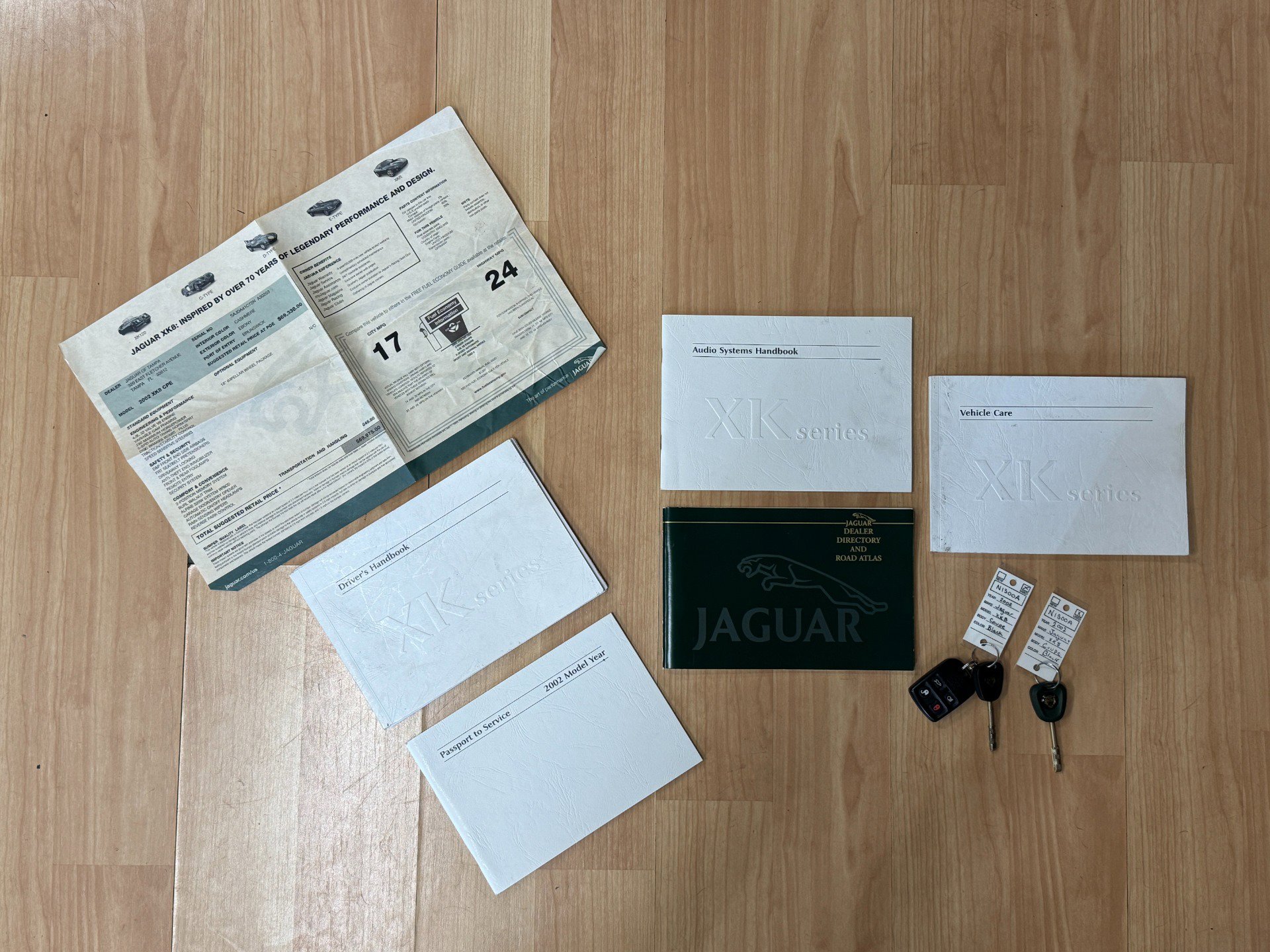 Used 2002 Jaguar XK8 Coupe image 25