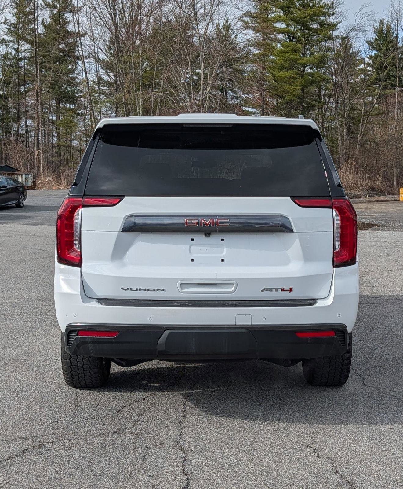 Certified 2023 GMC Yukon XL AT4 w/ AT4 Premium Package AWD/4WD image 10