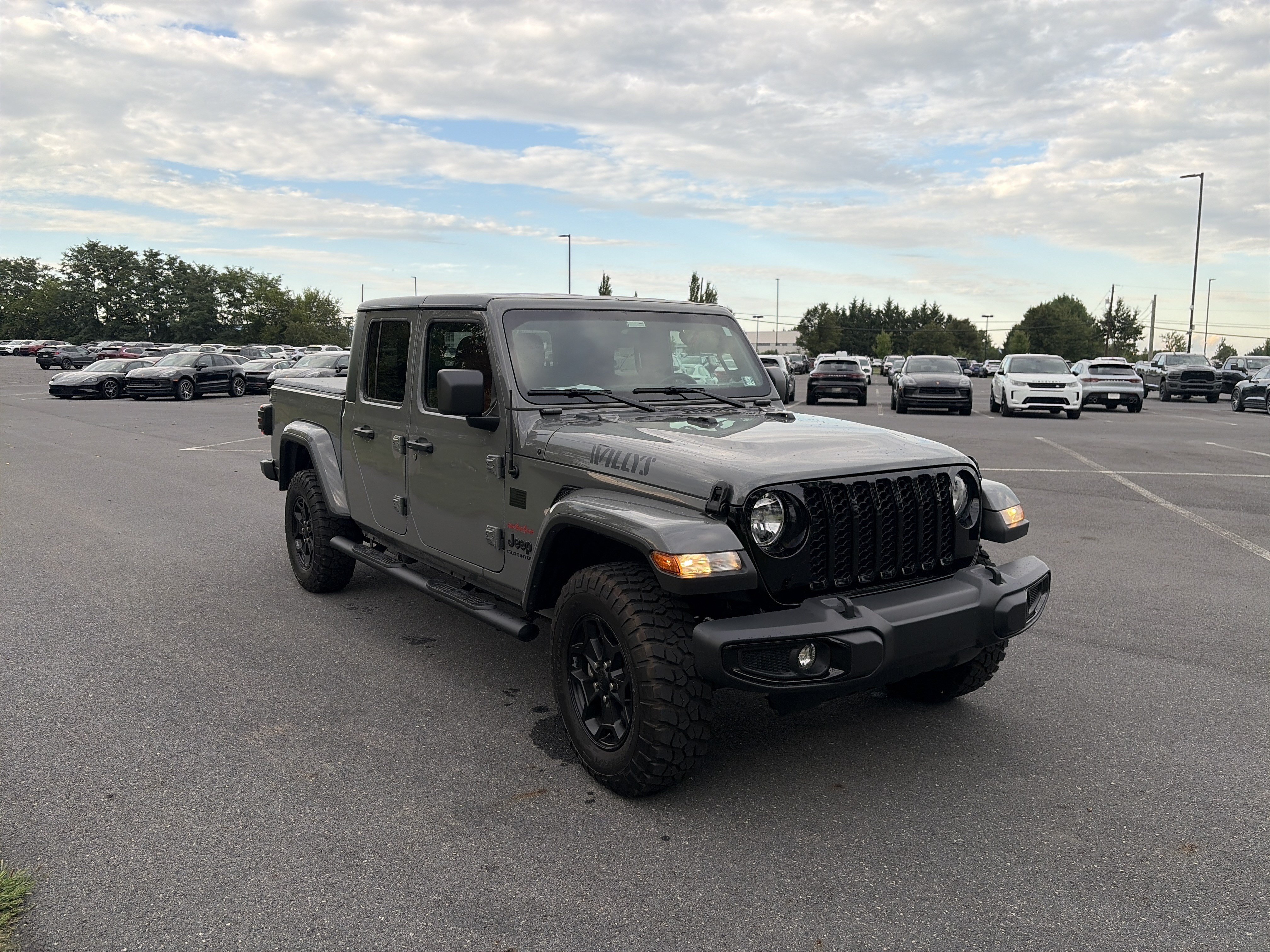 Used 2021 Jeep Gladiator Sport AWD/4WD image 4