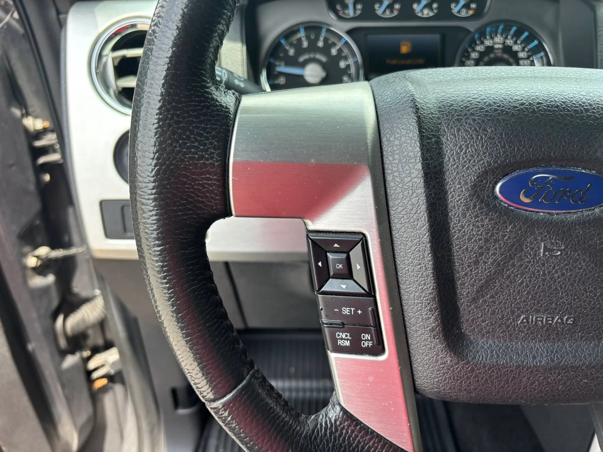 Used 2012 Ford F150 Platinum AWD/4WD image 11