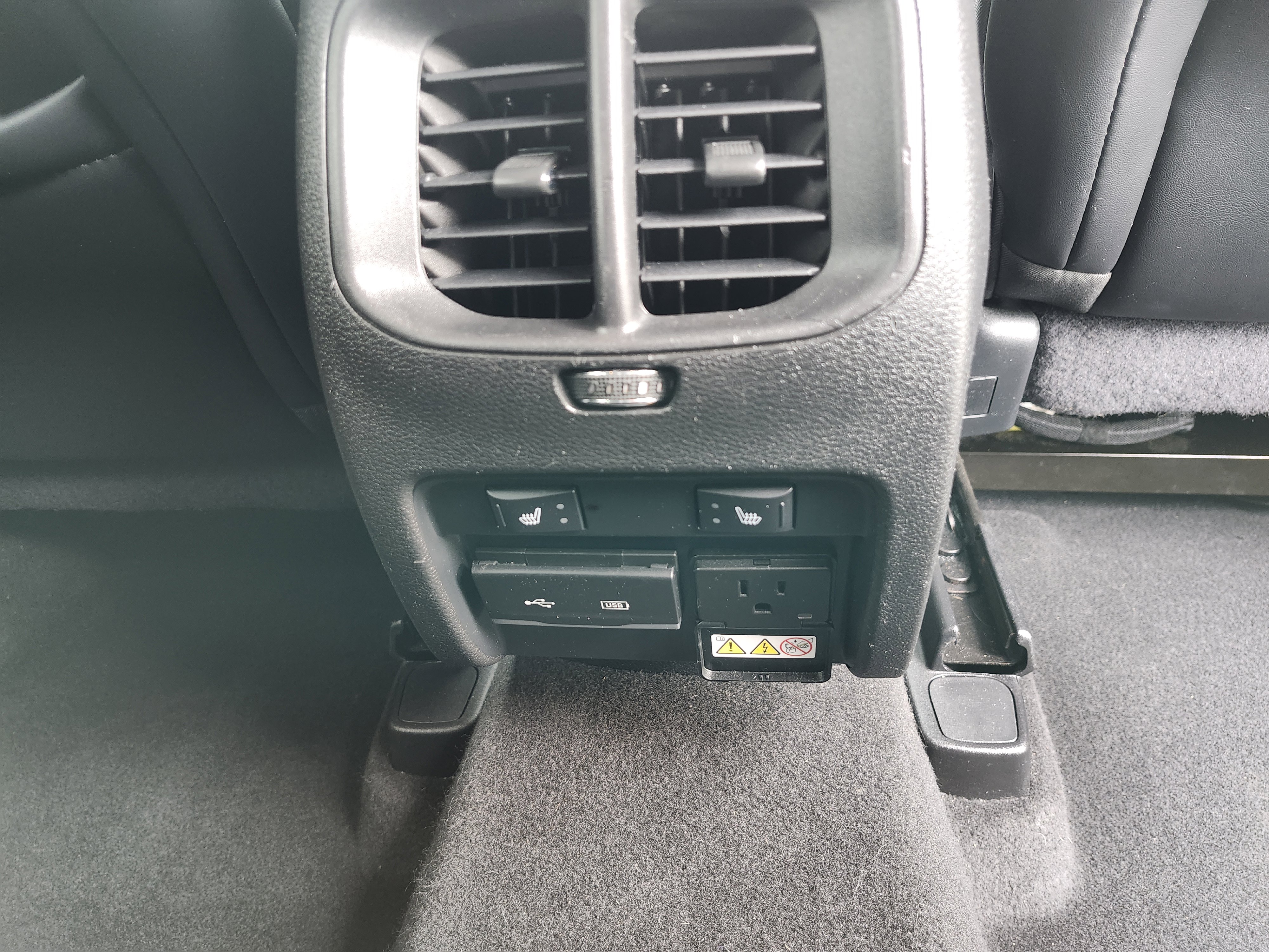Used 2019 Jeep Cherokee Overland AWD/4WD image 22