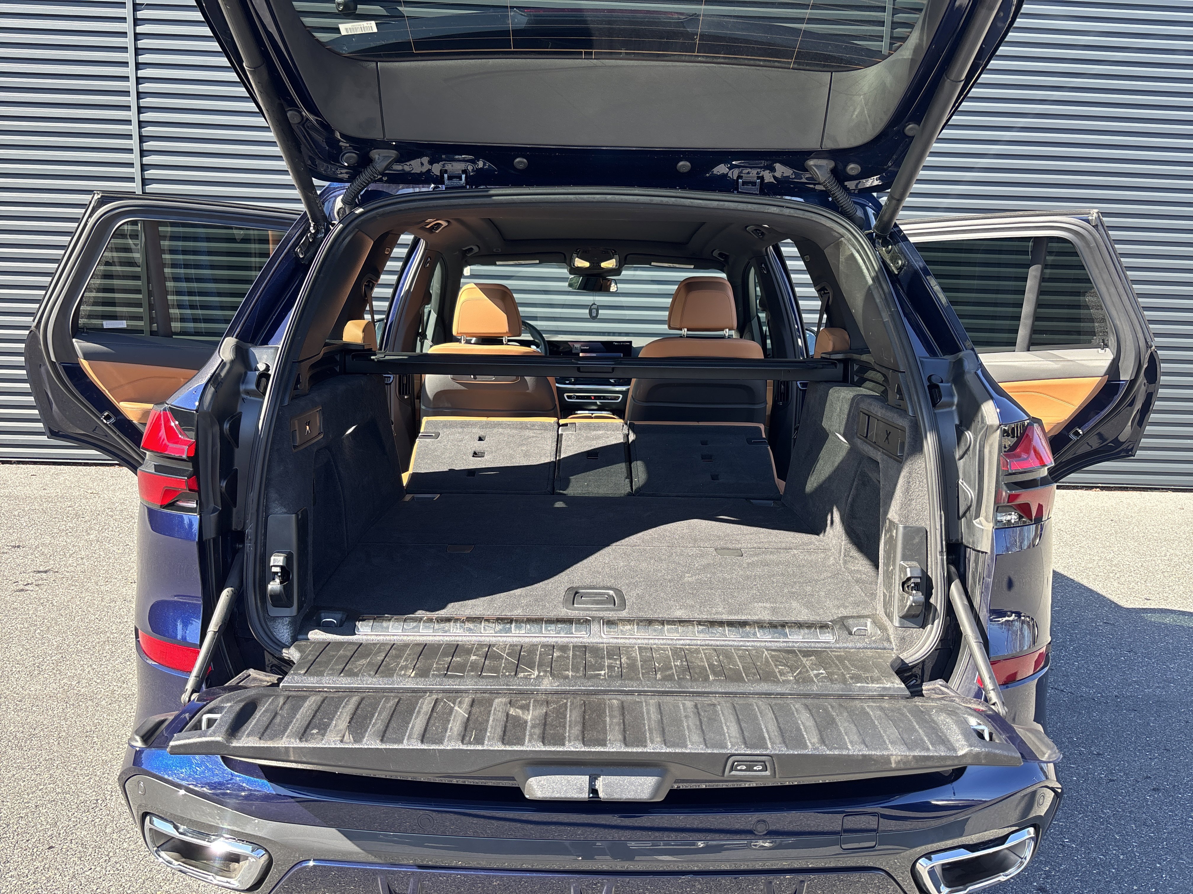 Used 2026 BMW X5 xDrive50e image 23