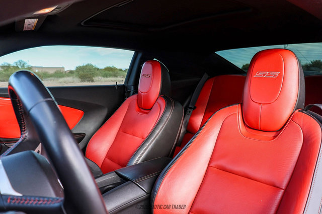 Used 2010 Chevrolet Camaro SS image 33