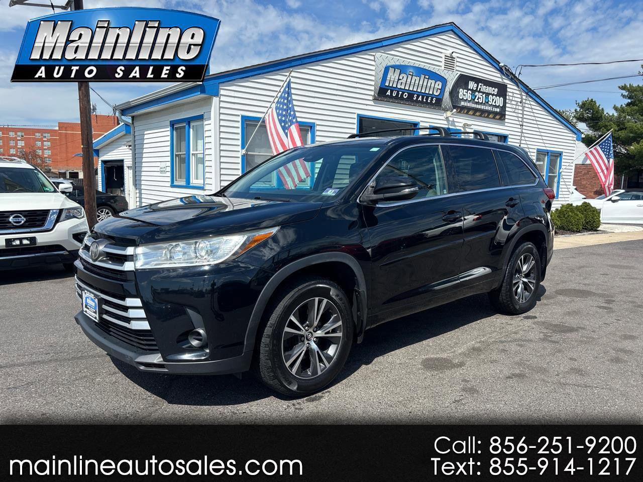 Used 2017 Toyota Highlander LE w/ Protection Package #3 image 1