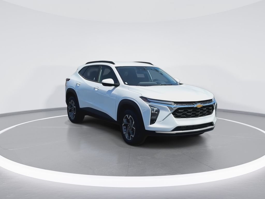 New 2026 Chevrolet Trax LT w/ Driver Confidence Package FWD video 2