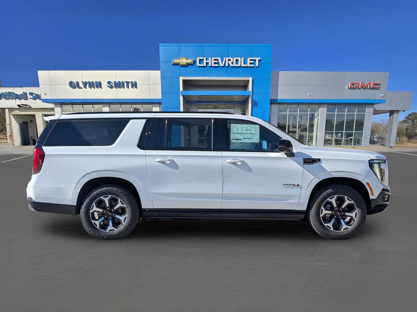 New 2026 GMC Yukon XL AT4 w/ AT4 Premium Plus Package image 7