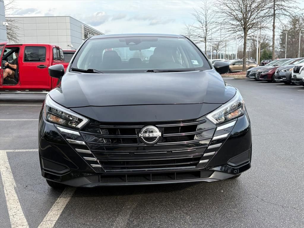 Used 2025 Nissan Versa S image 4