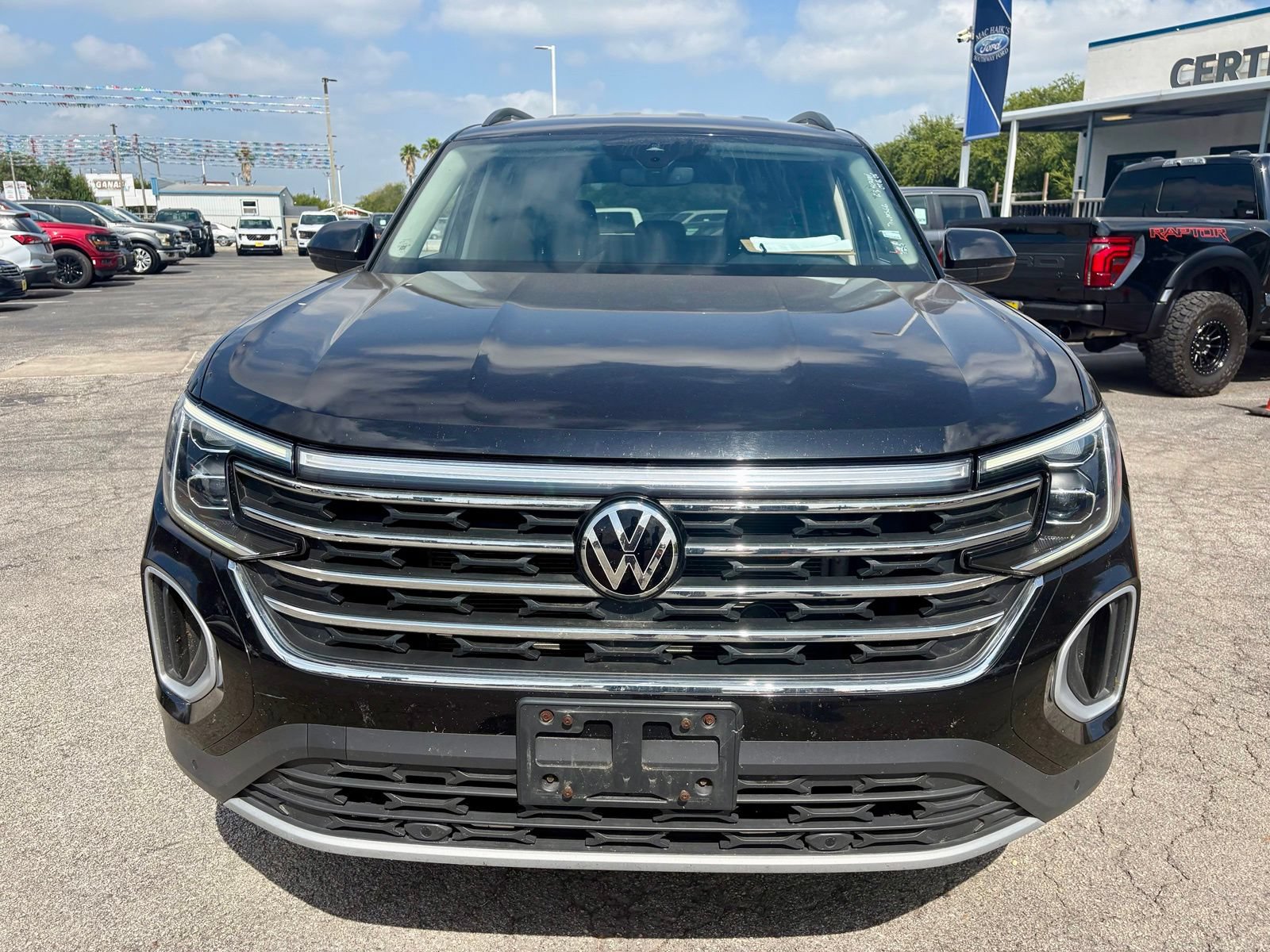 Used 2024 Volkswagen Atlas SE AWD/4WD image 8