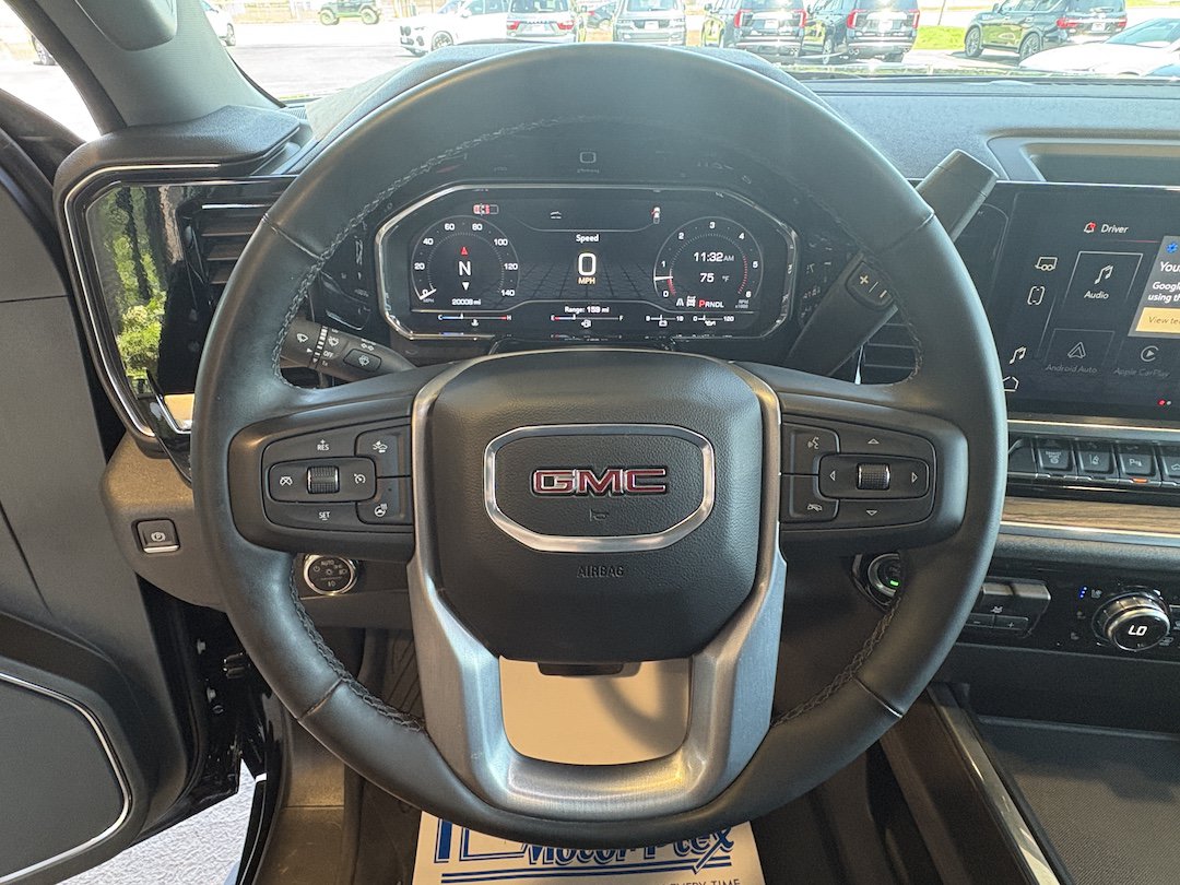 Used 2024 GMC Sierra 2500 SLT w/ SLT Premium Package AWD/4WD image 14