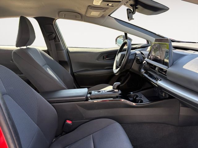 Used 2024 Toyota Prius LE FWD image 14