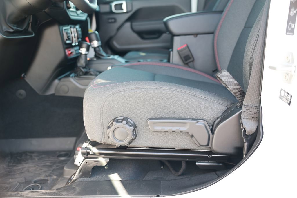 New 2026 Jeep Gladiator Rubicon AWD/4WD image 18