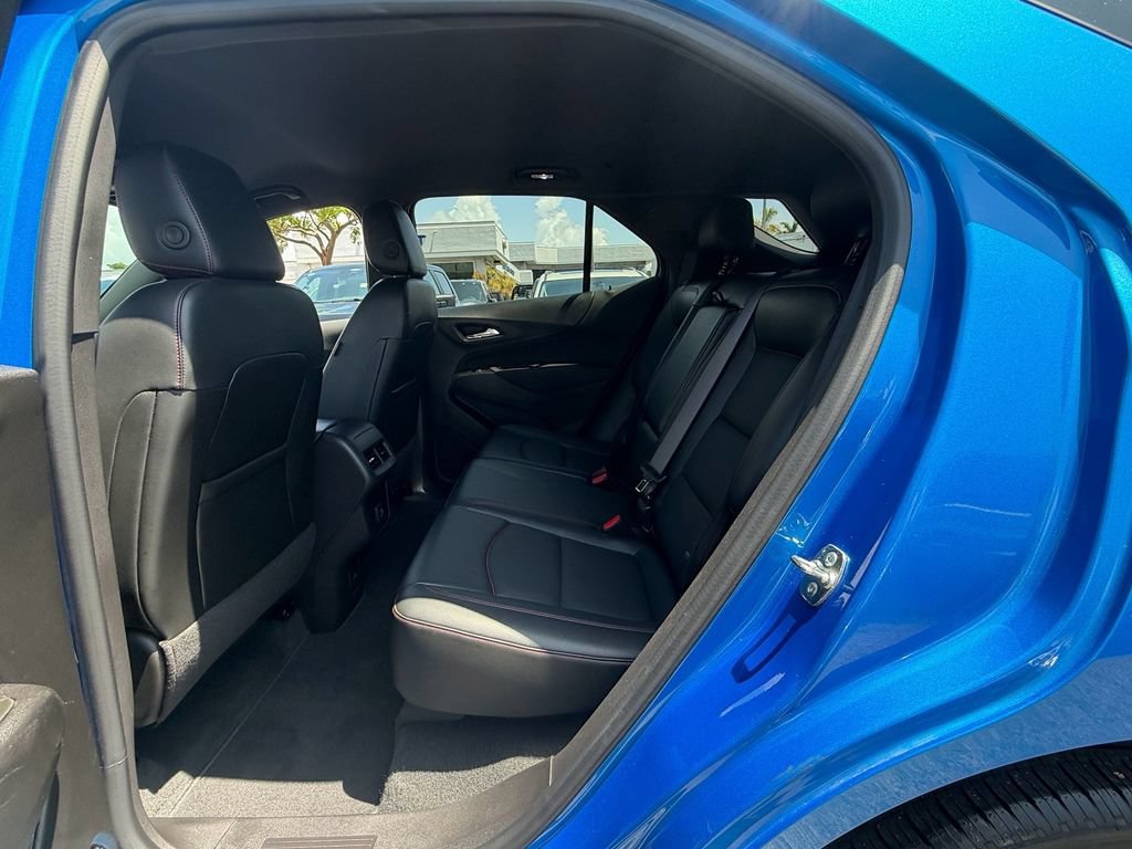Used 2024 Chevrolet Equinox RS w/ RS Leather Package FWD image 11