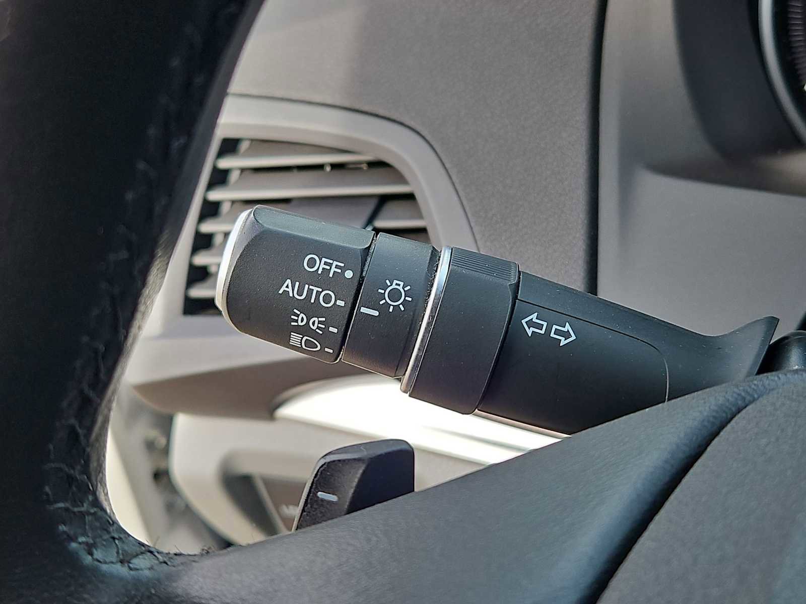 Used 2015 Acura MDX SH-AWD w/ Technology Package image 27