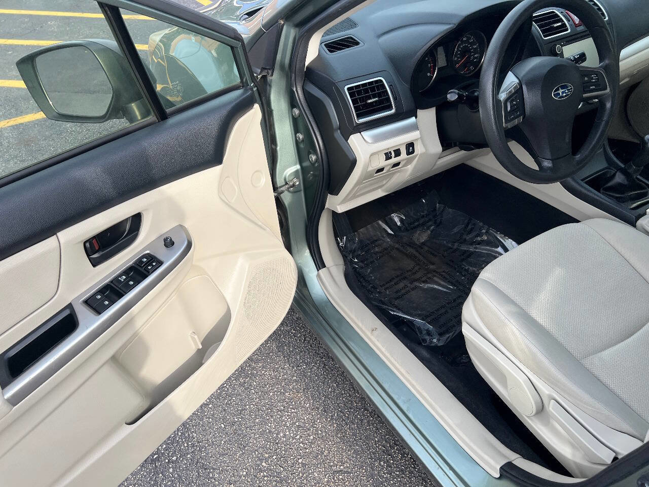 Used 2015 Subaru Impreza 2.0i AWD/4WD image 16