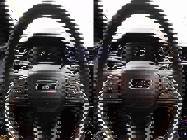 Used 2022 Jeep Grand Cherokee L Laredo image 6