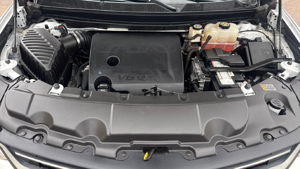 Used 2019 Chevrolet Traverse RS AWD/4WD image 14