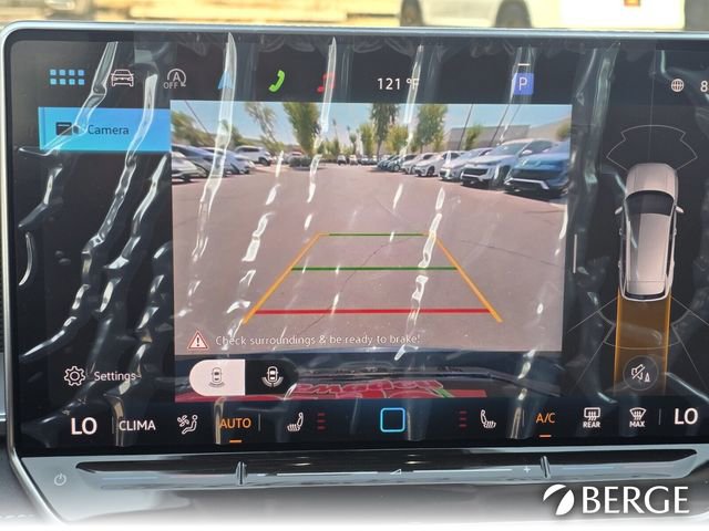 New 2025 Volkswagen Tiguan SE image 17