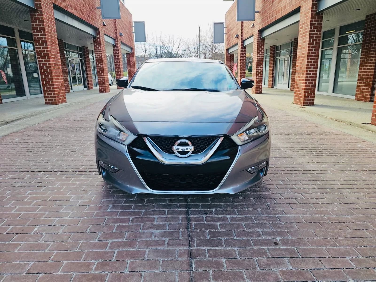 Used 2016 Nissan Maxima 3.5 SL image 2