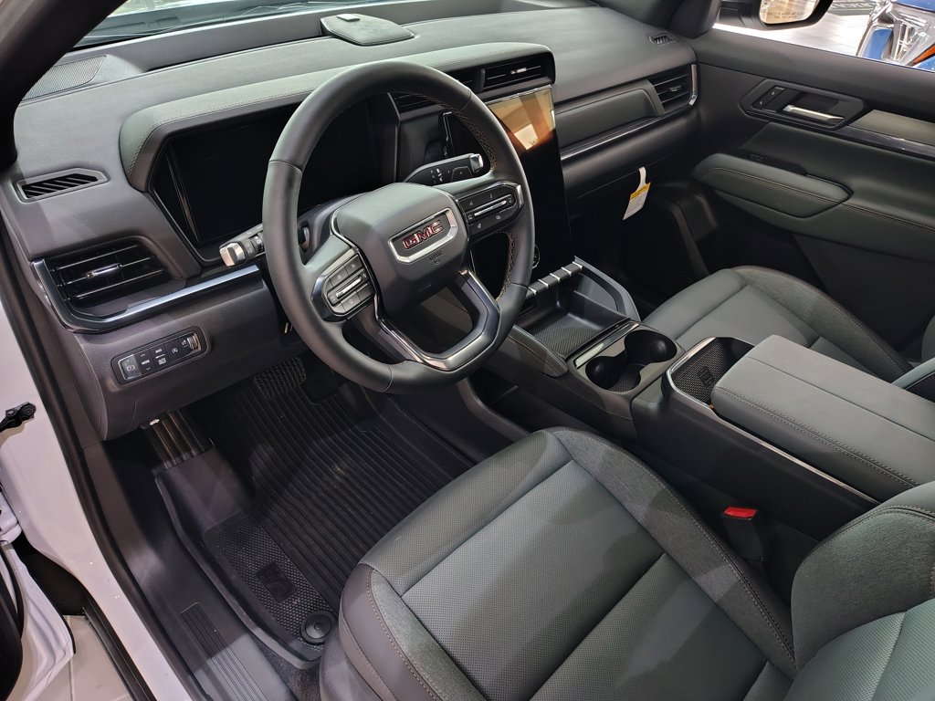 New 2026 GMC Terrain AT4 w/ Technology Package II AWD/4WD image 22