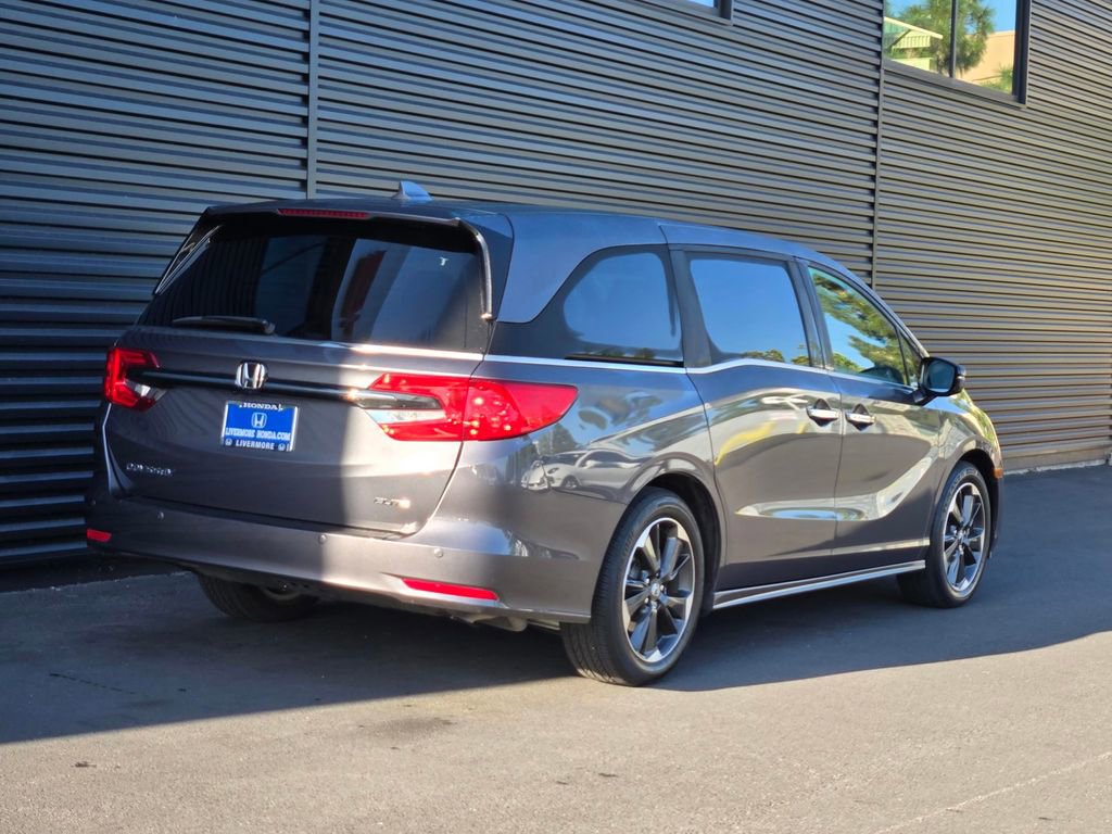Used 2024 Honda Odyssey Elite image 6