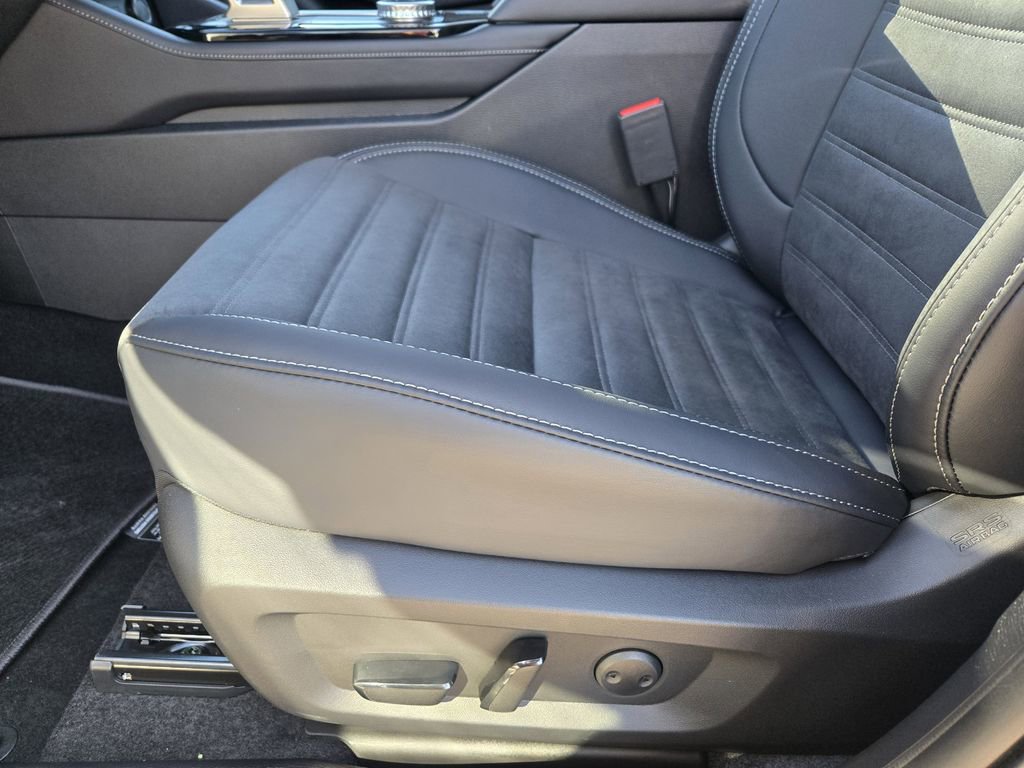 New 2026 Mitsubishi Outlander SE image 19