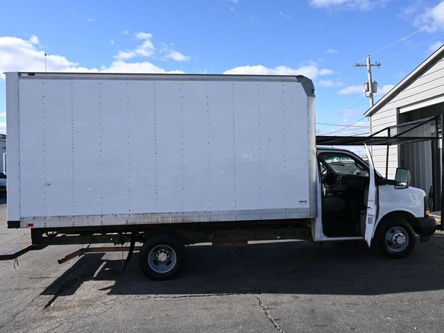 Used 2017 Chevrolet Express 3500 image 15