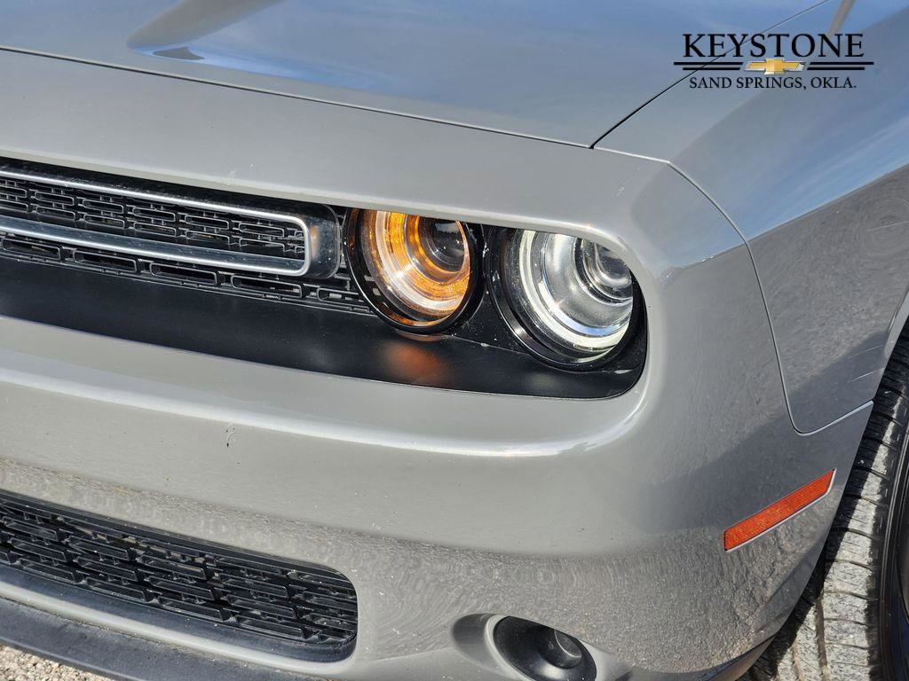 Used 2023 Dodge Challenger SXT image 10
