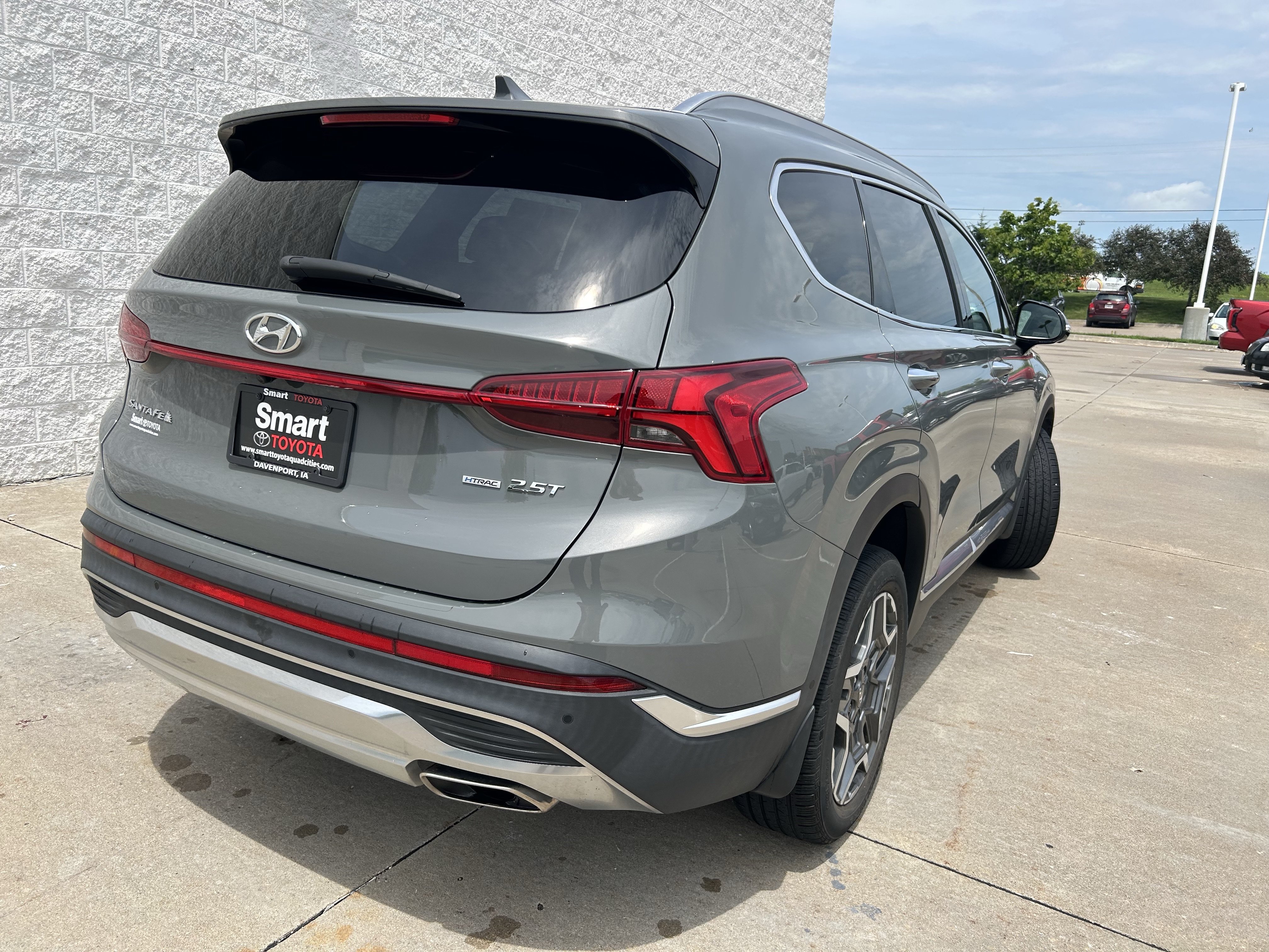 Used 2022 Hyundai Santa Fe Limited AWD/4WD image 9