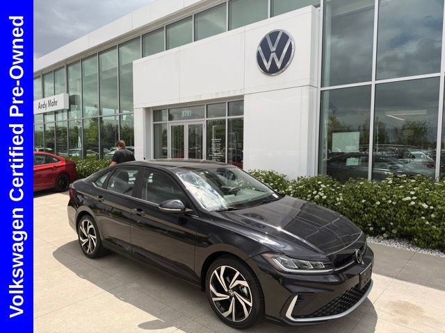 Used 2025 Volkswagen Jetta SEL