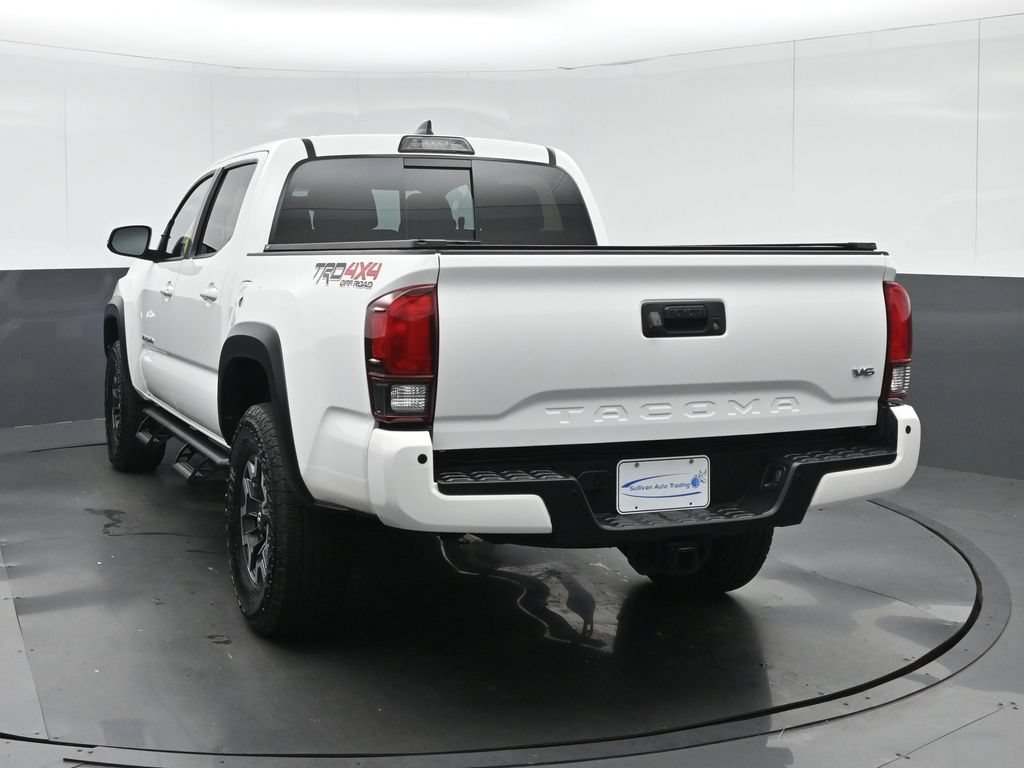 Used 2019 Toyota Tacoma TRD Off-Road AWD/4WD image 5