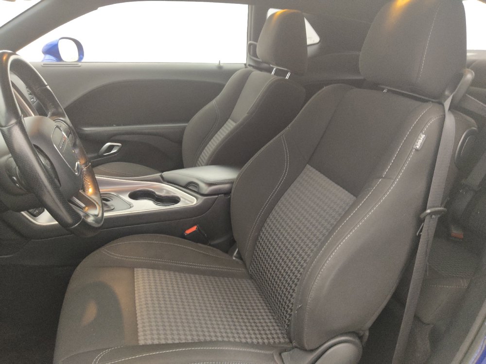 Used 2020 Dodge Challenger SXT w/ Blacktop Package RWD image 17