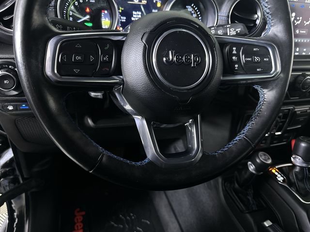Used 2022 Jeep Wrangler Unlimited Rubicon 4xe w/ Cold Weather Group AWD/4WD image 11