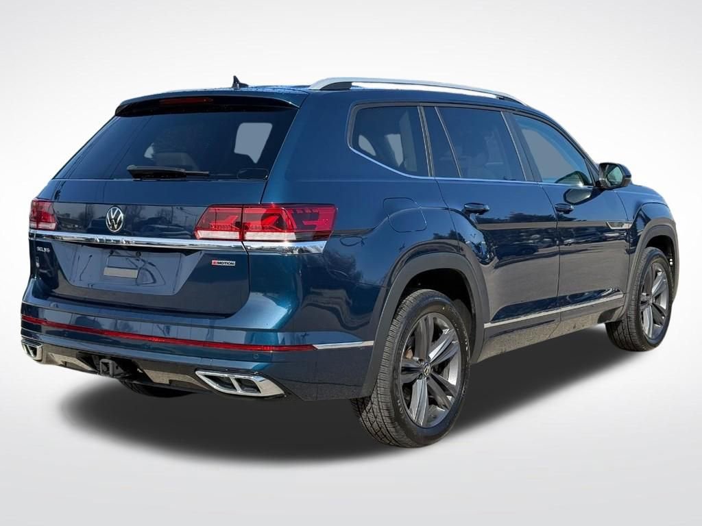 Used 2022 Volkswagen Atlas SEL R-Line image 3