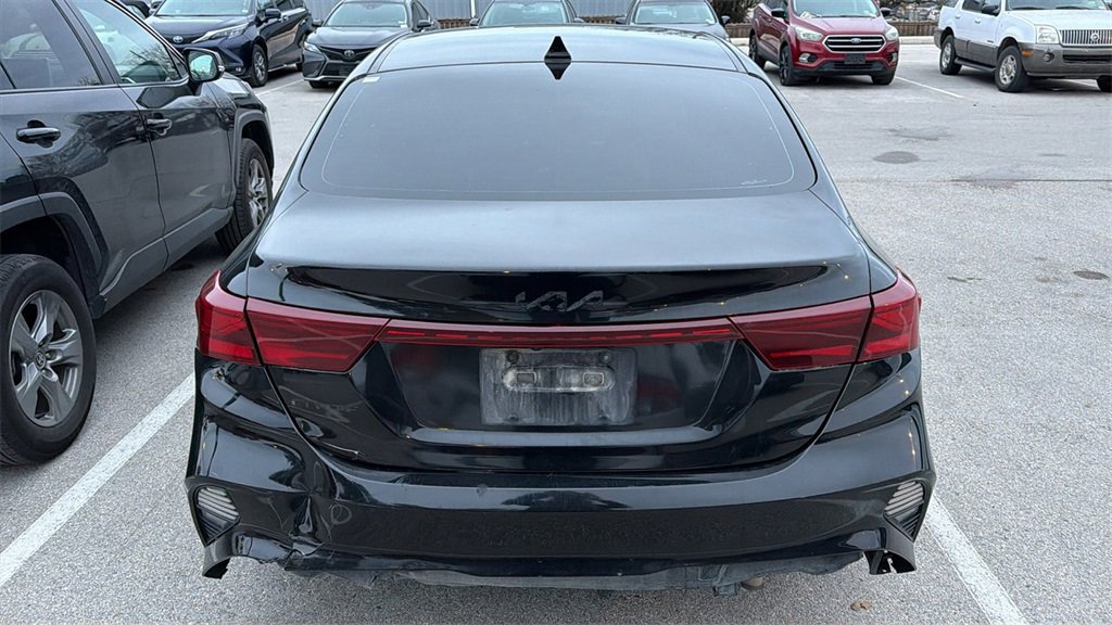 Used 2022 Kia Forte LXS image 6