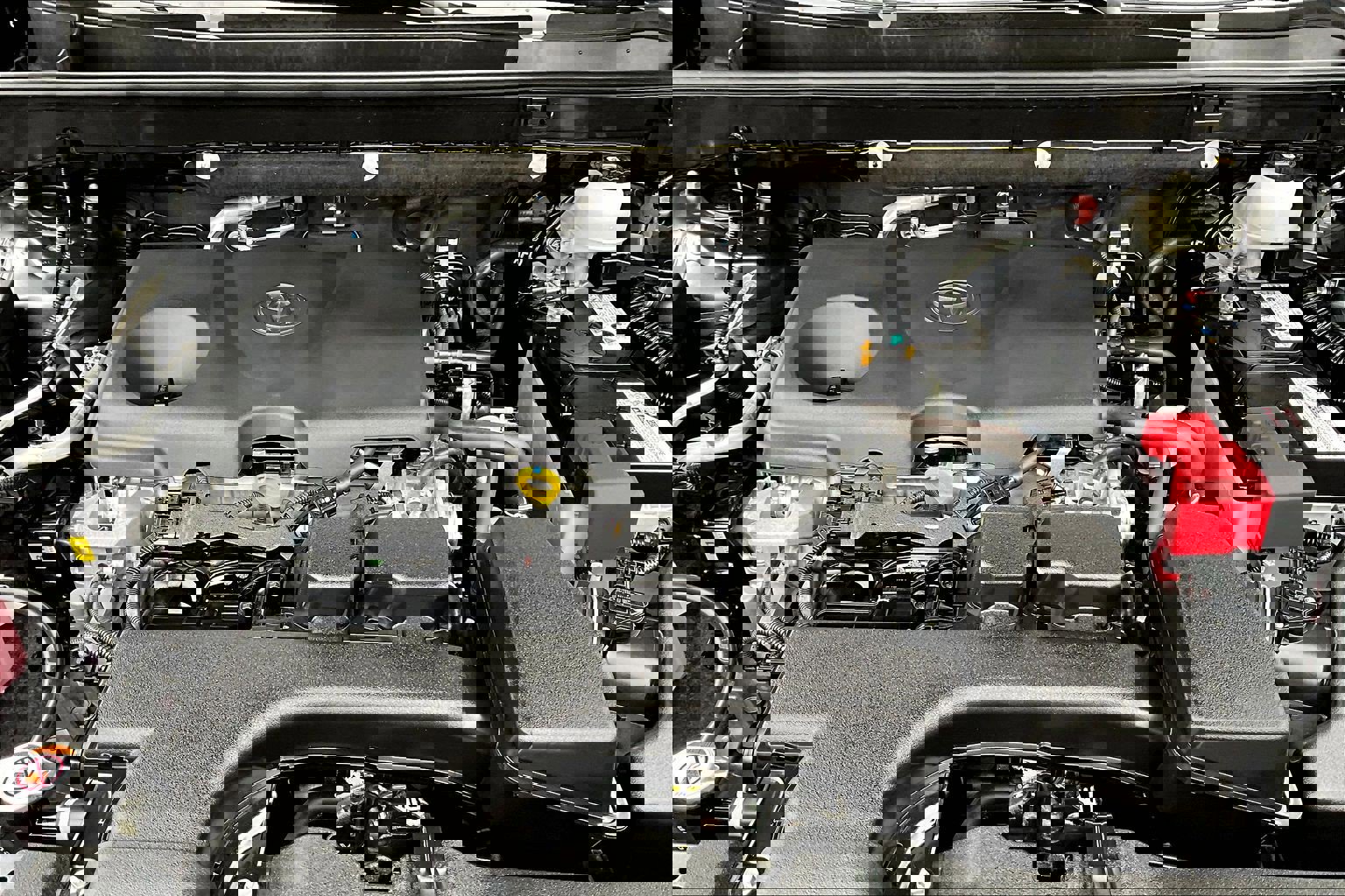 Used 2023 Toyota RAV4 XLE Premium image 10