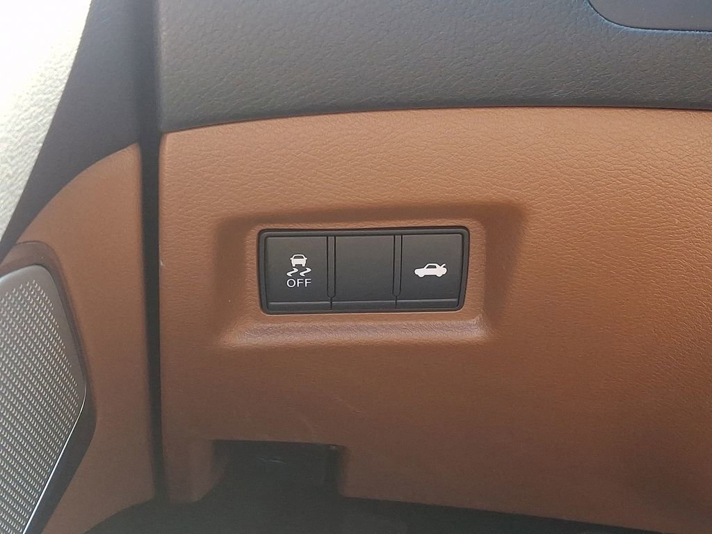 Used 2023 INFINITI Q50 Sensory image 27