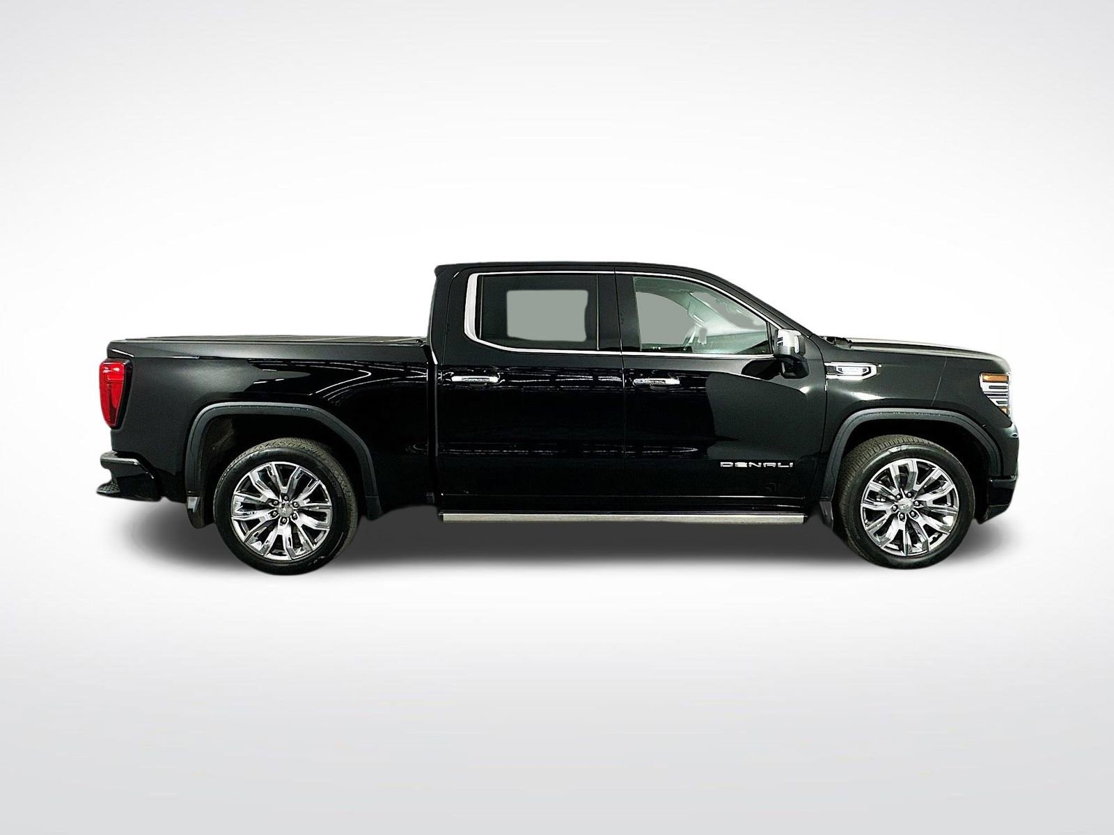 Used 2024 GMC Sierra 1500 Denali image 9