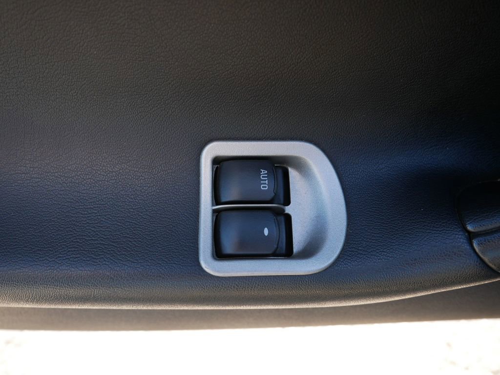 Used 2007 Pontiac Solstice GXP w/ Premium Package image 17