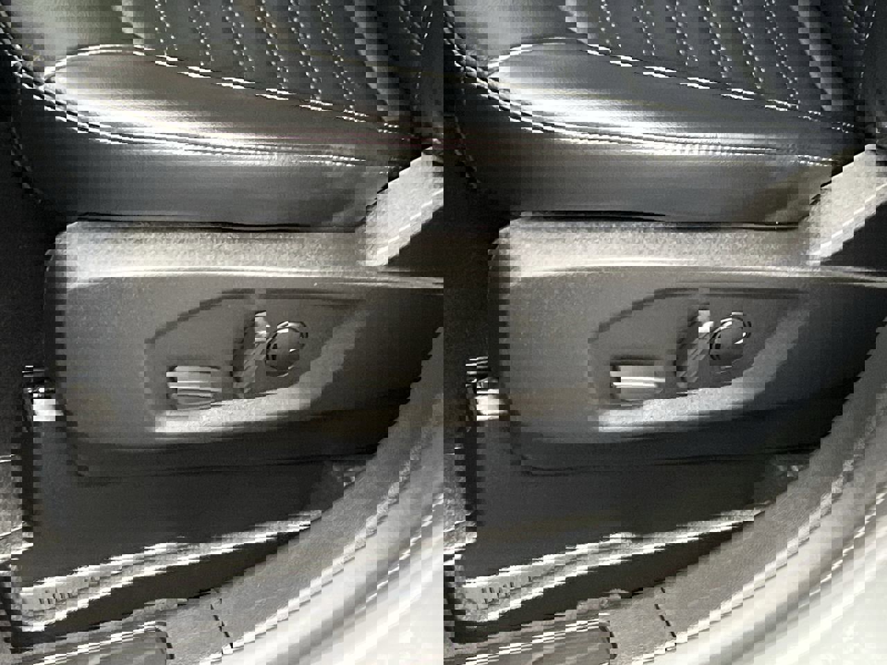 Used 2023 Ford Edge SEL w/ Convenience Package image 10