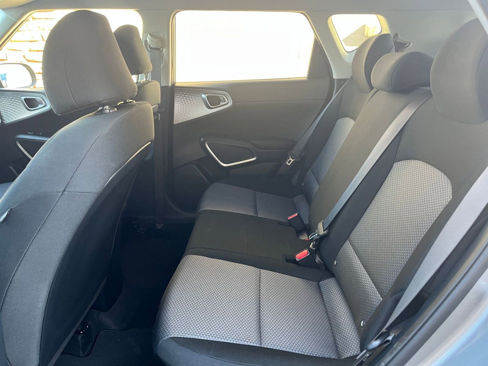 Used 2025 Kia Soul LX w/ LX Technology Package image 23