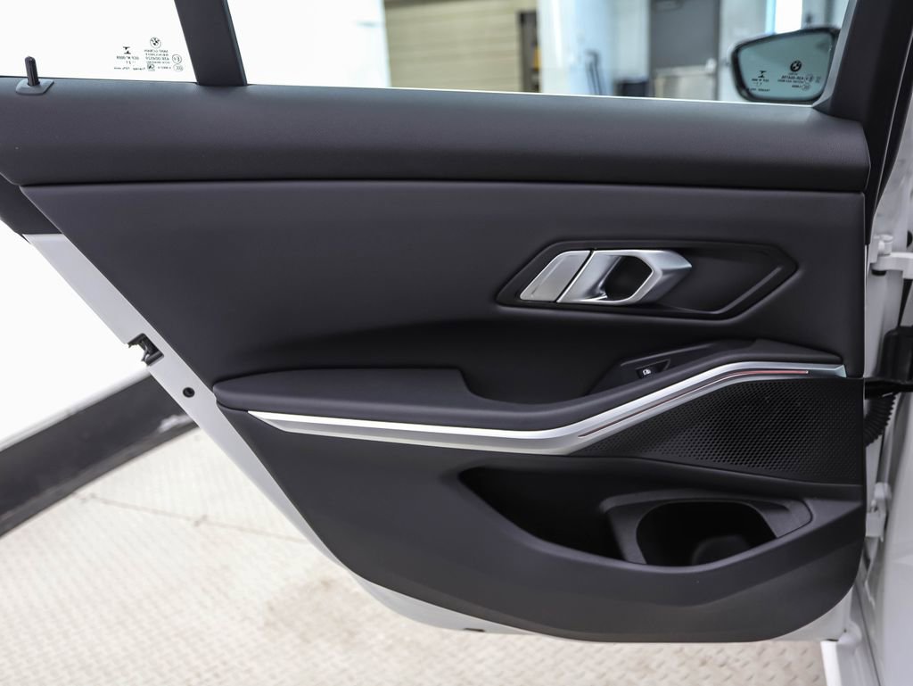 Used 2022 BMW 330i xDrive Sedan w/ Driving Assistance Package image 20