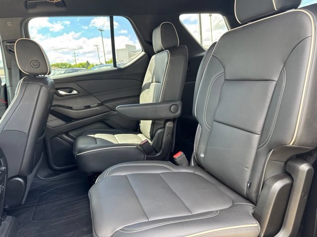 Used 2024 Chevrolet Traverse Premier w/ Redline Edition AWD/4WD image 13