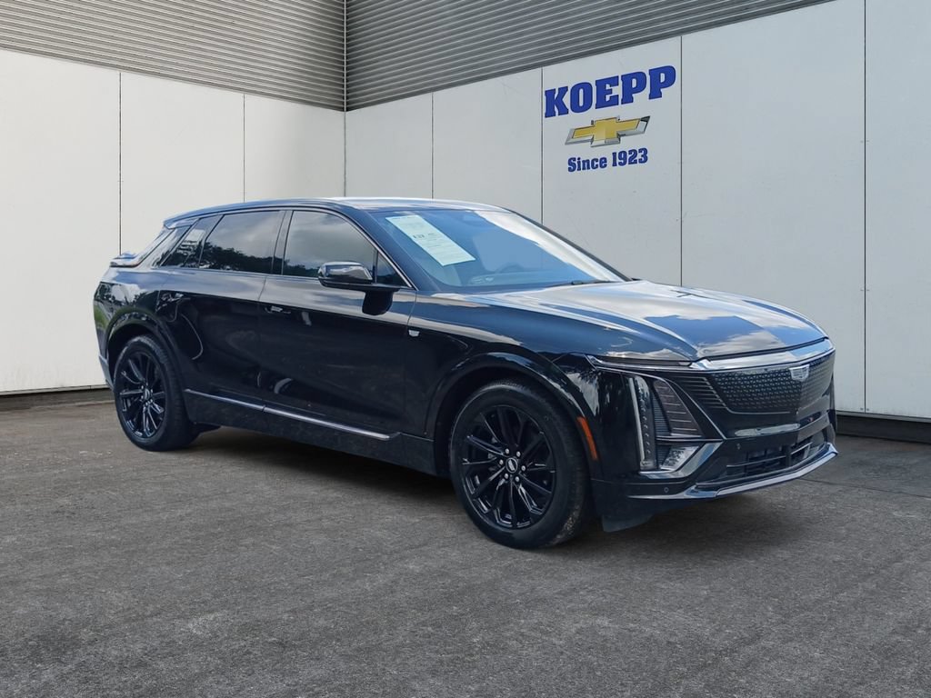 Used 2024 Cadillac Lyriq Sport w/ LPO, Floor Liner Package RWD image 7