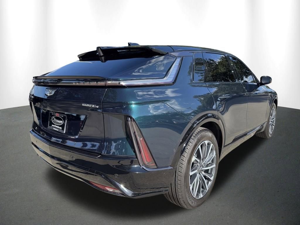 Used 2024 Cadillac Lyriq Sport AWD/4WD image 30