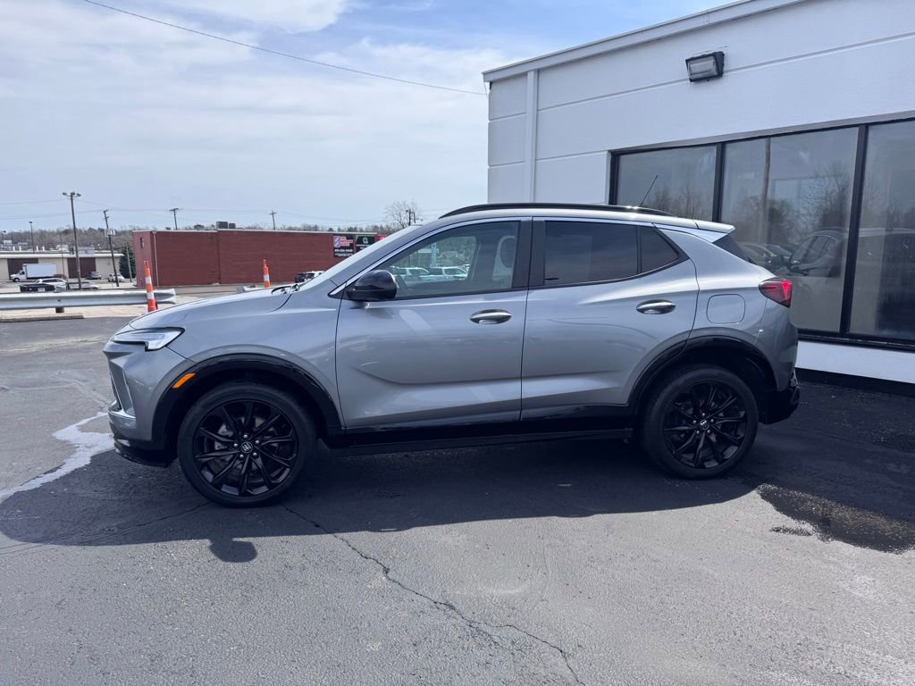 Used 2024 Buick Encore GX Sport Touring w/ Experience Buick Package image 2