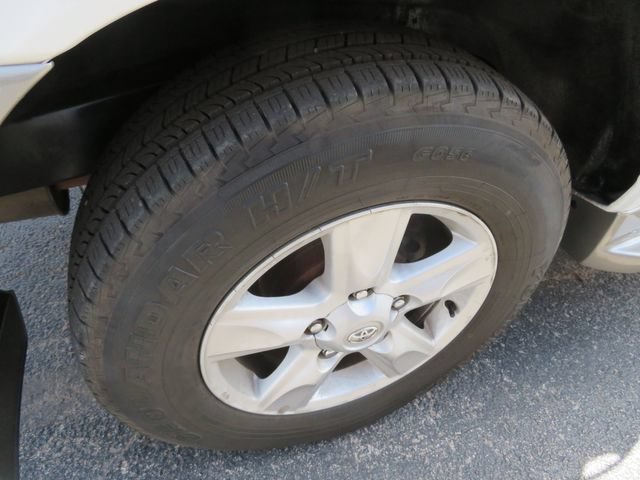 Used 2000 Toyota Land Cruiser AWD/4WD image 11