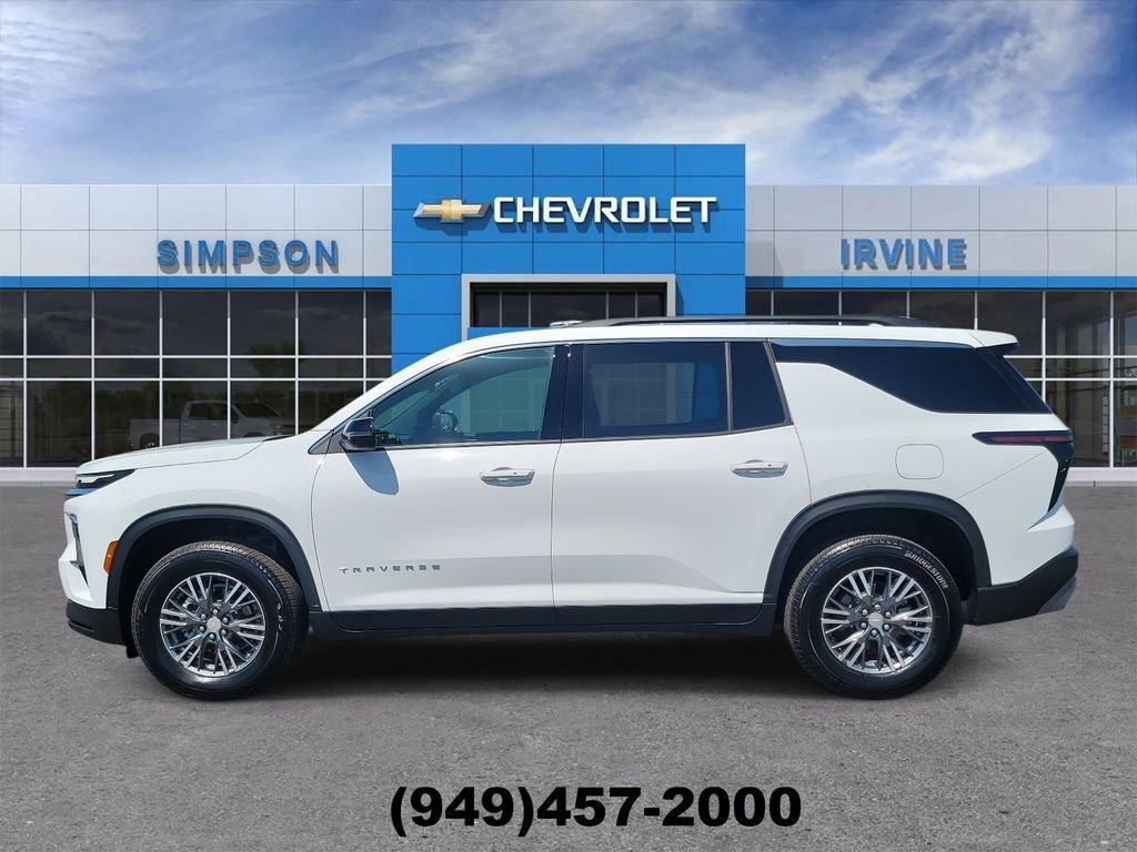 Used 2026 Chevrolet Traverse LT FWD image 5