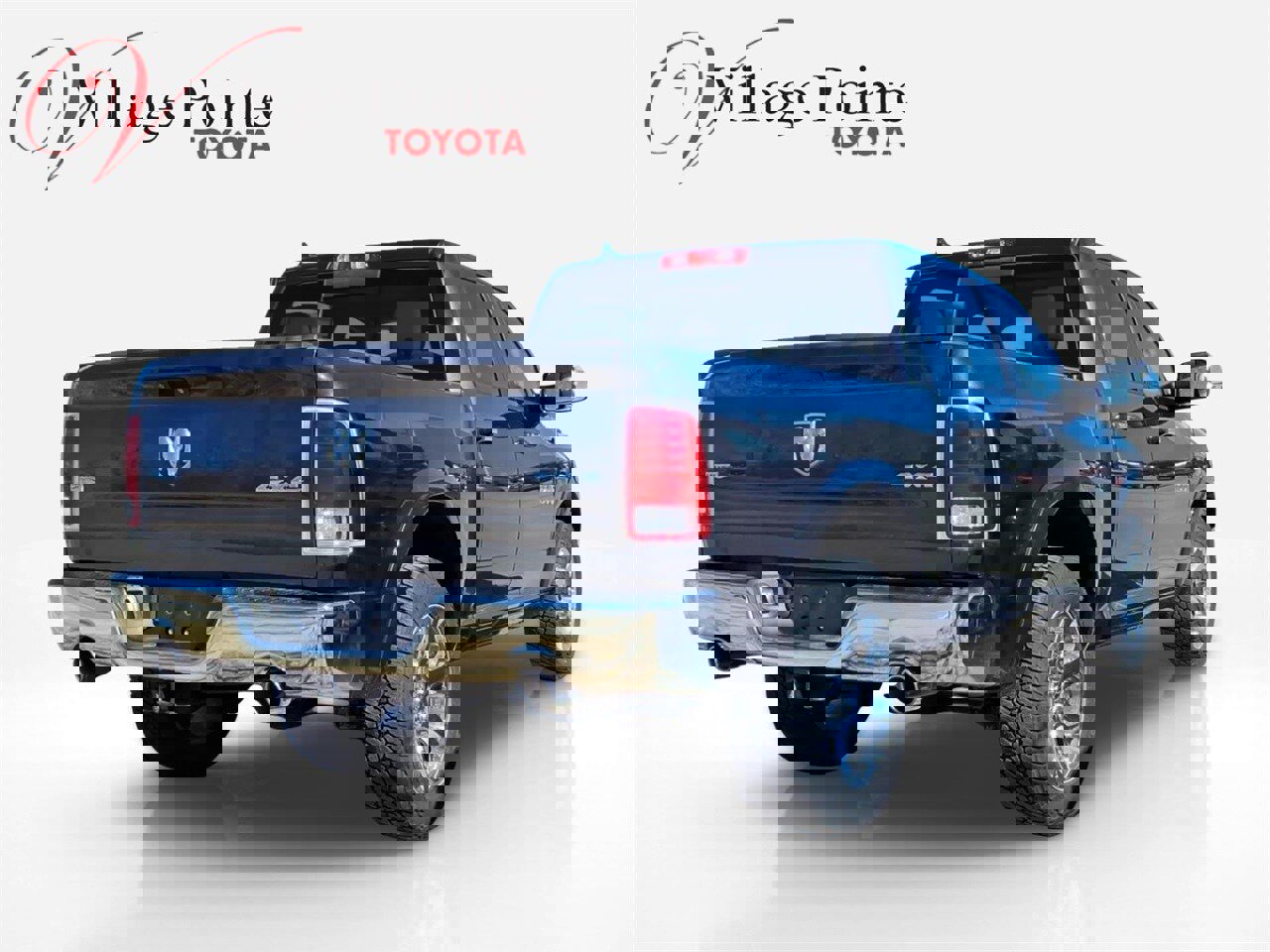 Used 2015 RAM 1500 Laramie w/ Convenience Group image 4